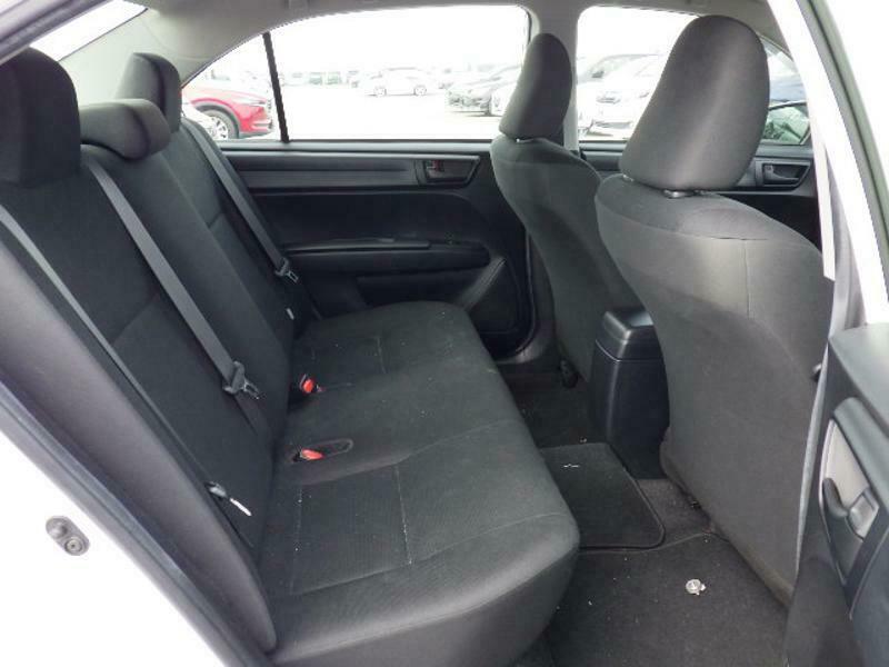 COROLLA AXIO