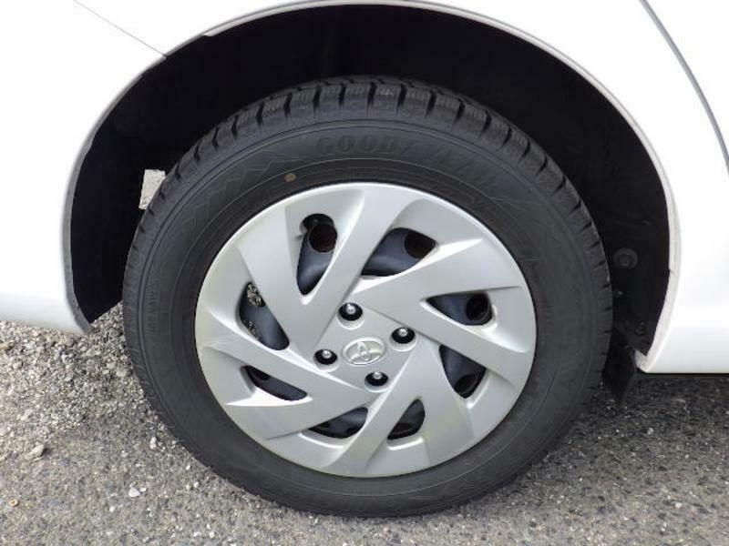COROLLA AXIO