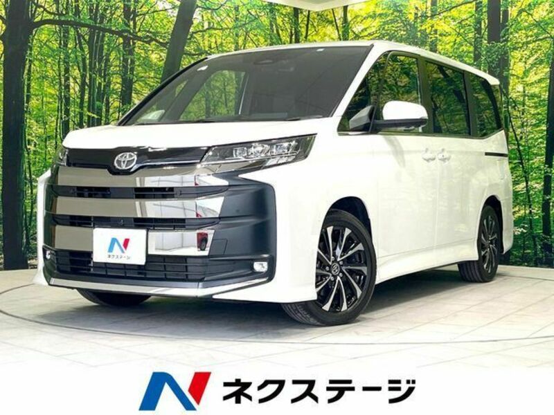 TOYOTA NOAH