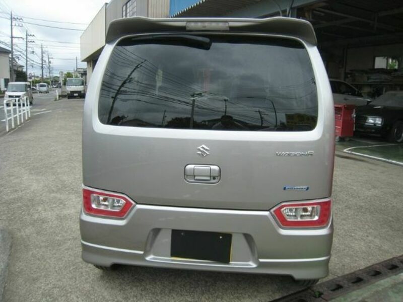 WAGON R