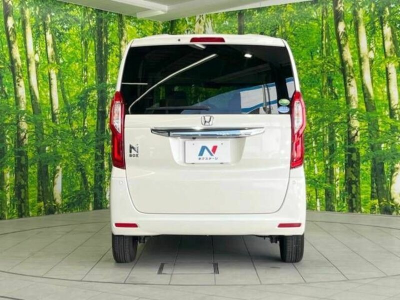 N BOX