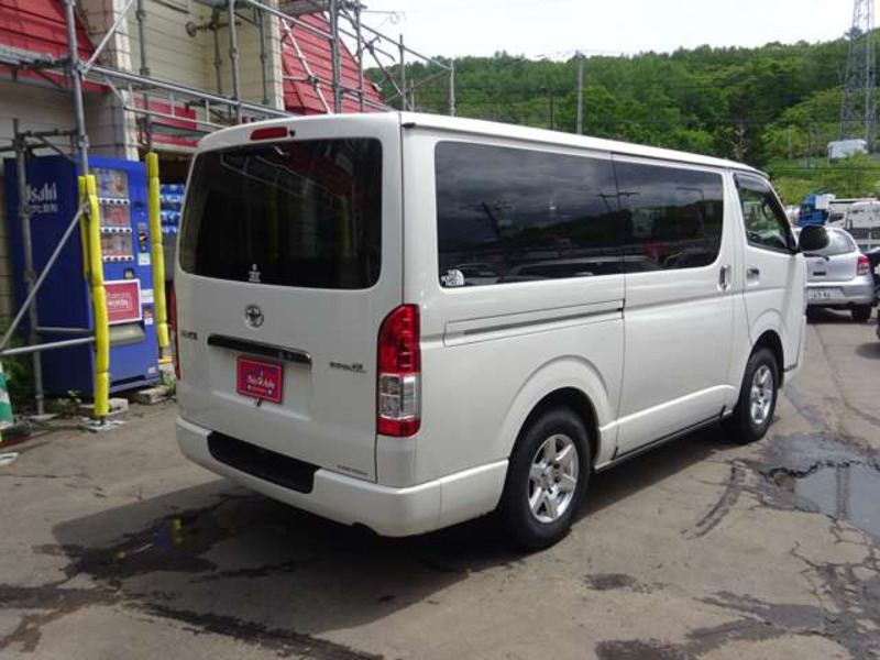 HIACE VAN