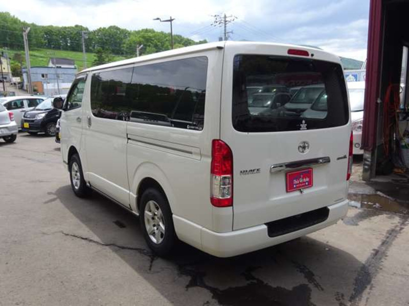 HIACE VAN
