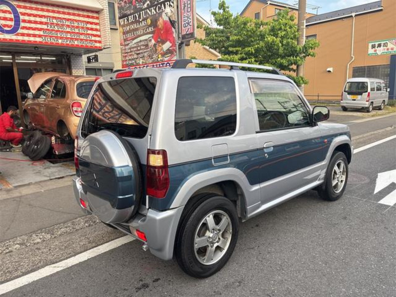 PAJERO MINI