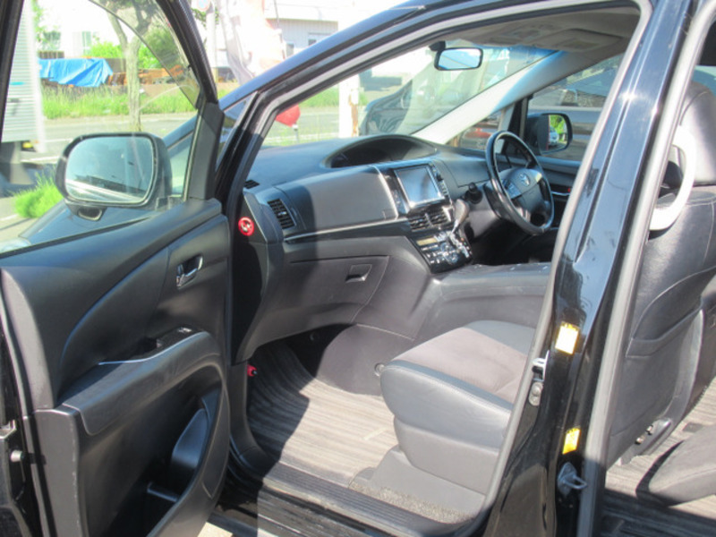 ESTIMA HYBRID
