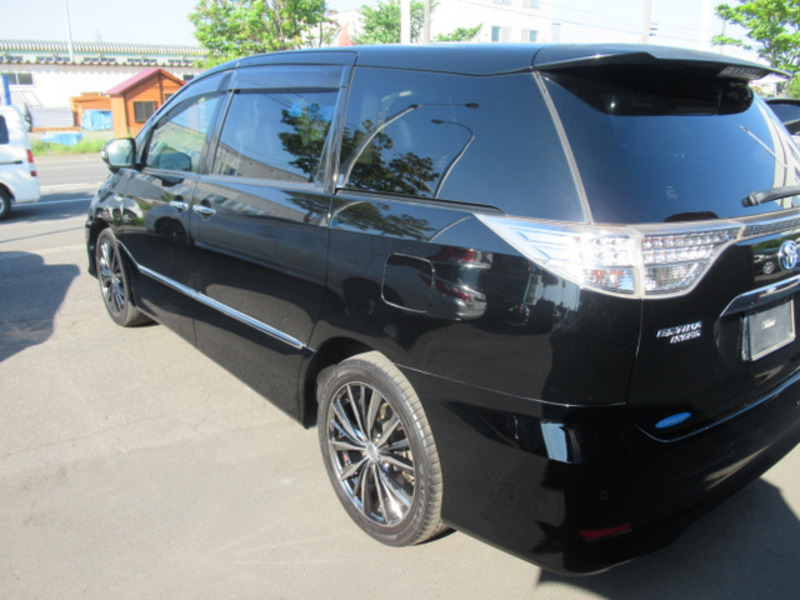 ESTIMA HYBRID