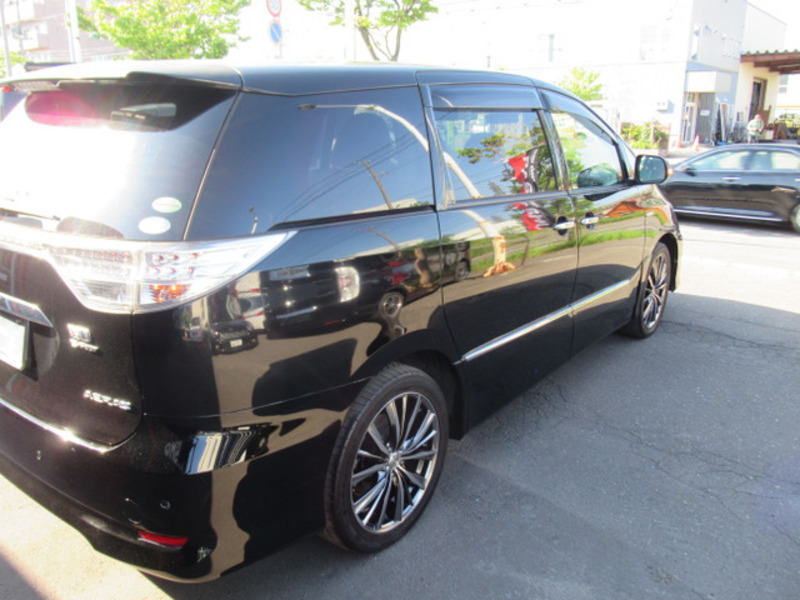 ESTIMA HYBRID