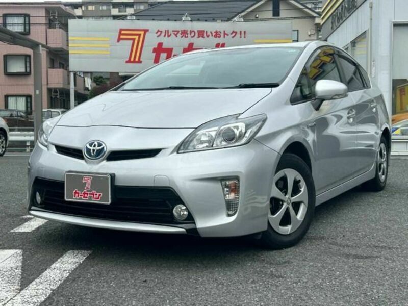 TOYOTA PRIUS