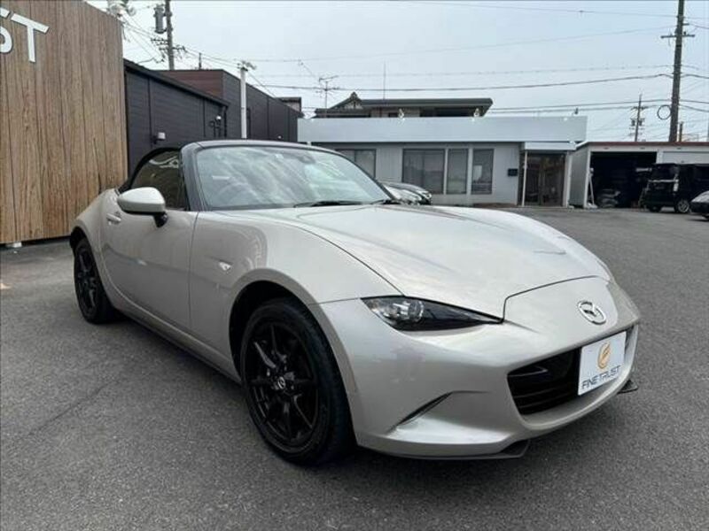 ROADSTER