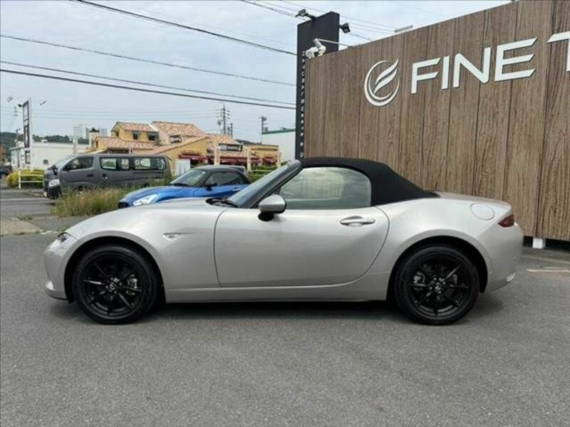 ROADSTER