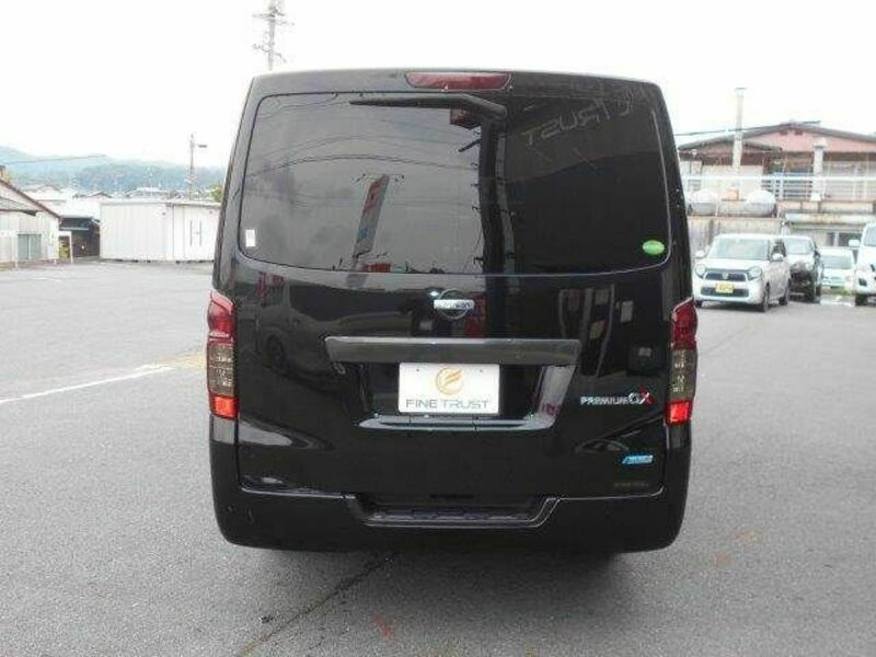 NV350 CARAVAN