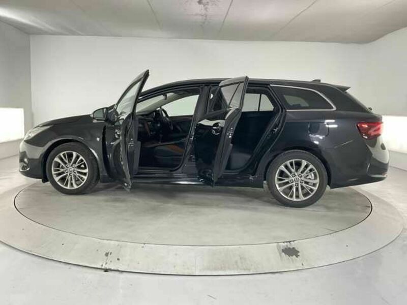 AVENSIS WAGON