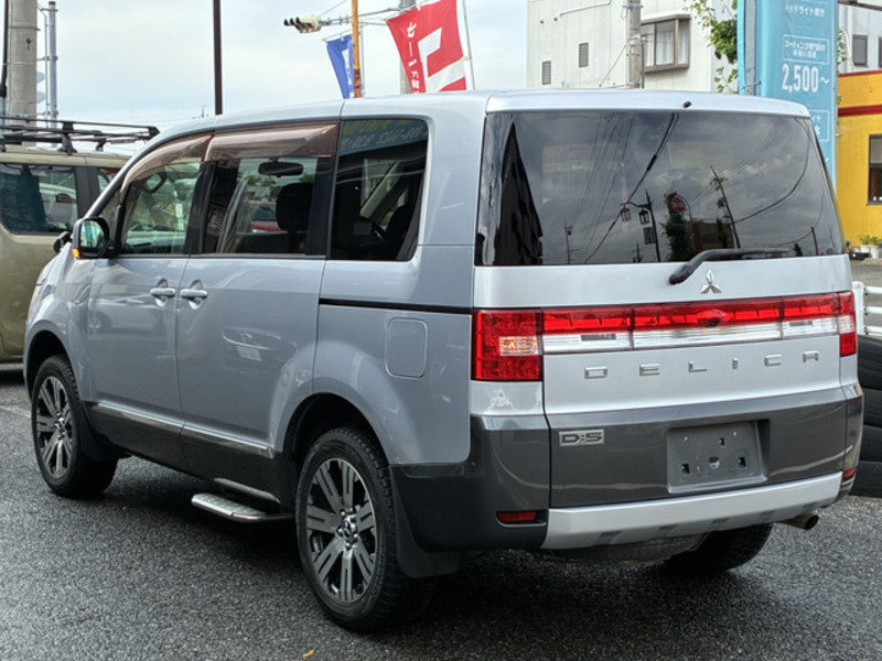 DELICA D5