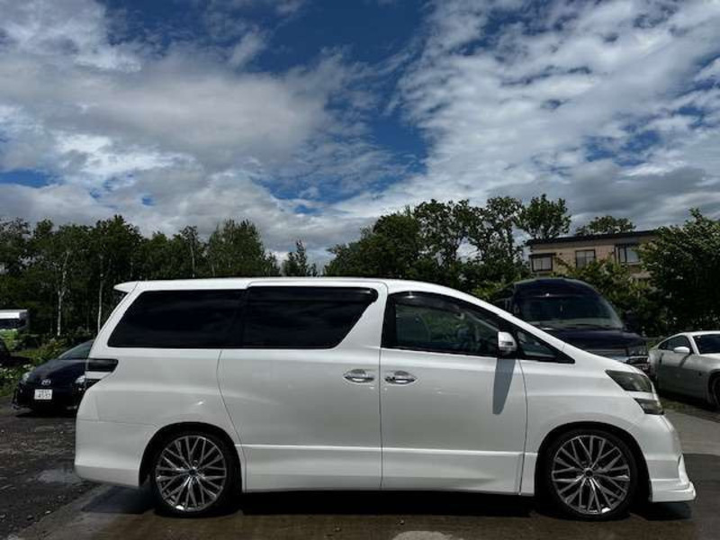 VELLFIRE