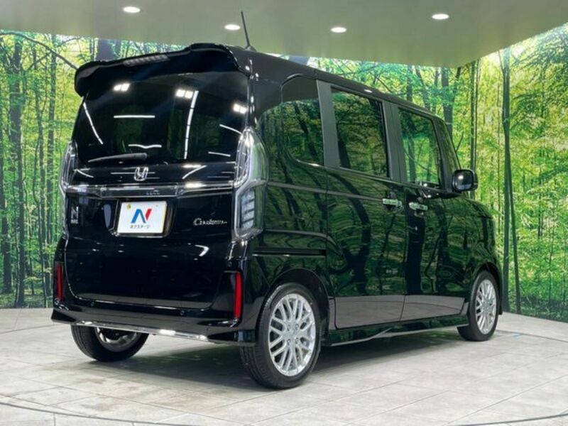 N BOX CUSTOM