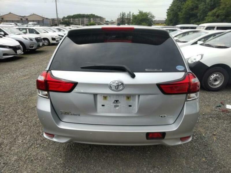 COROLLA FIELDER