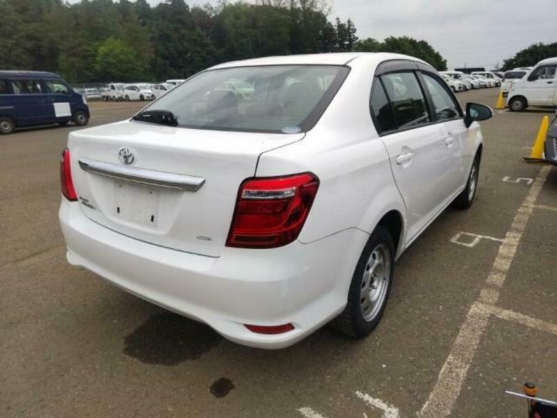 COROLLA AXIO
