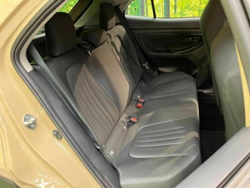 YARIS CROSS