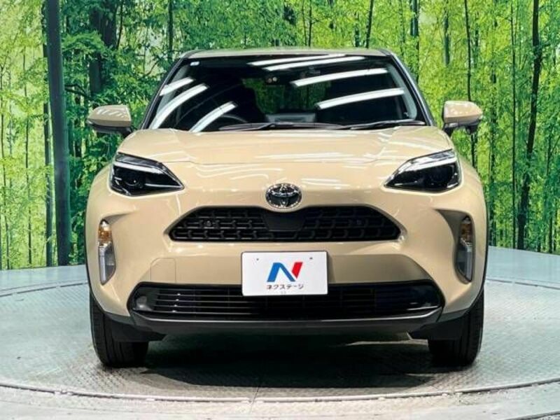YARIS CROSS