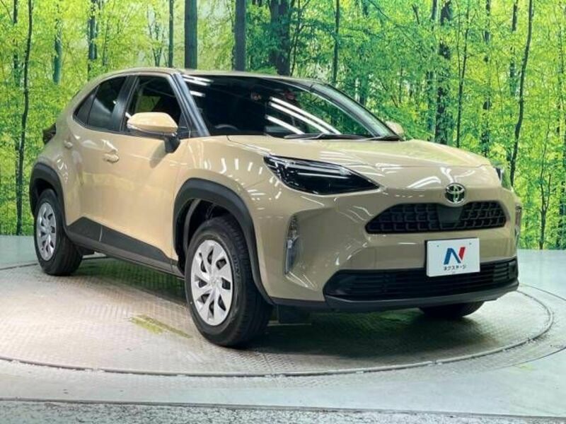 YARIS CROSS