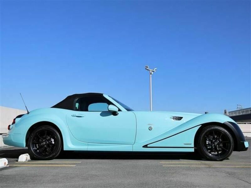 ROADSTER