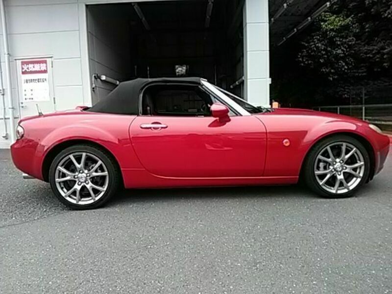 ROADSTER