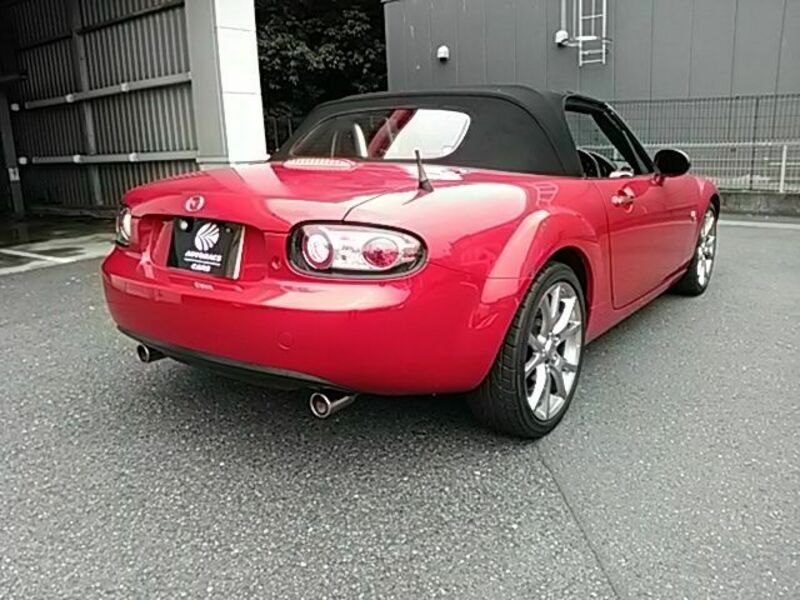 ROADSTER