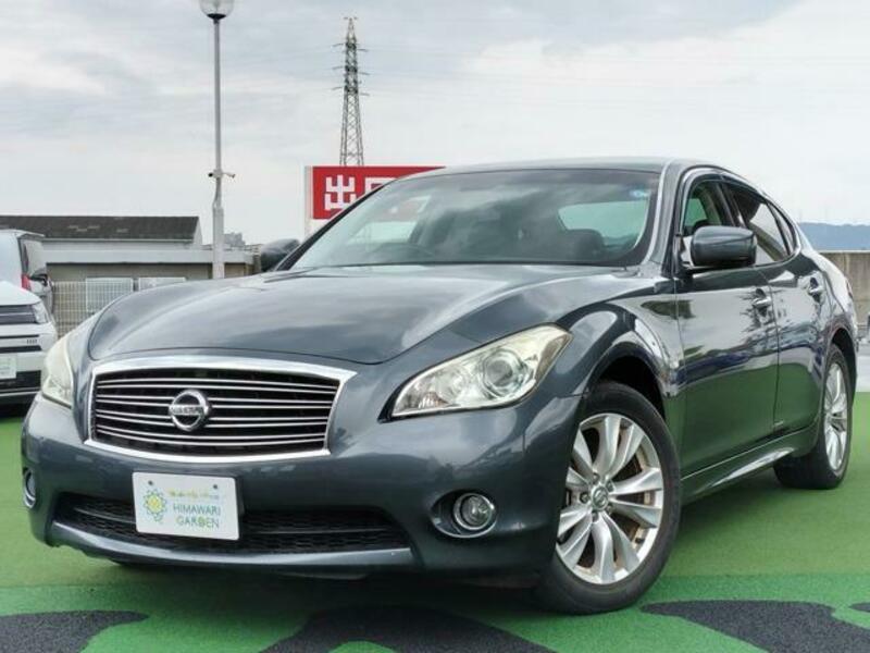 NISSAN FUGA