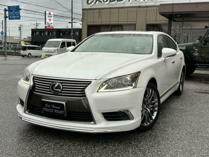 LEXUS LS