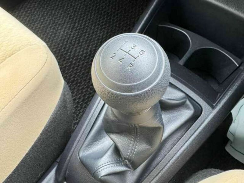 COROLLA AXIO