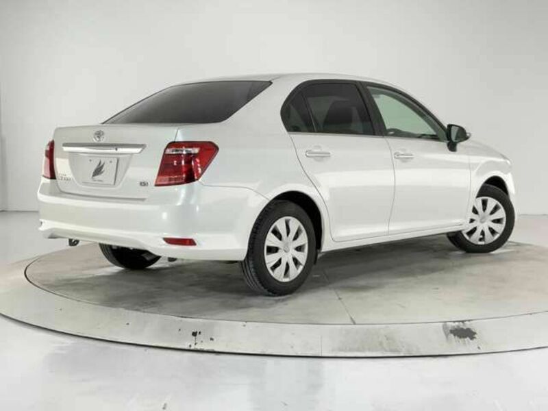 COROLLA AXIO