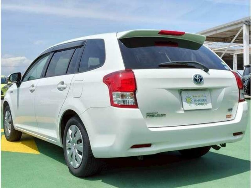 COROLLA FIELDER