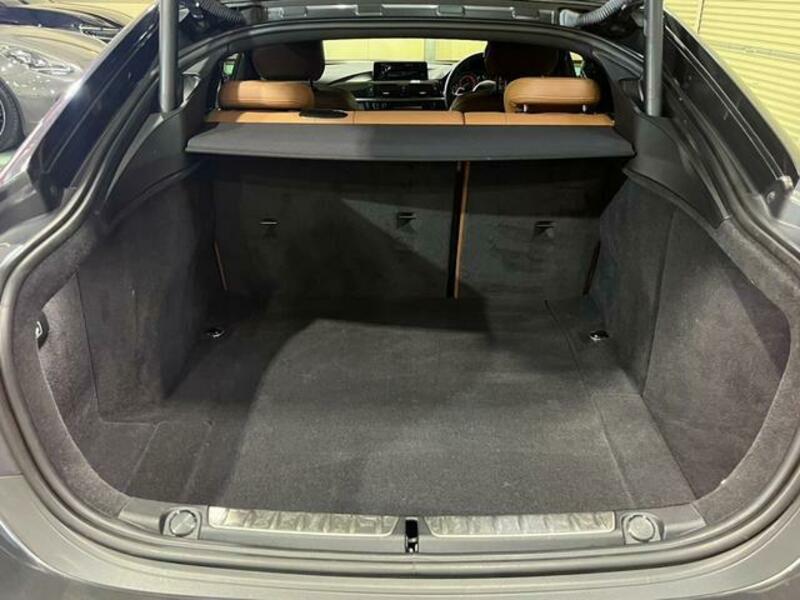 4 SERIES