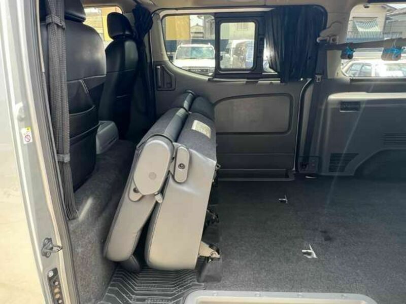 NV350 CARAVAN