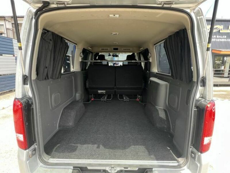 NV350 CARAVAN