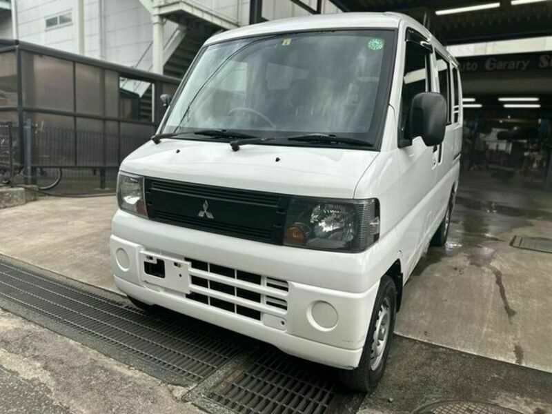 MITSUBISHI MINICAB VAN