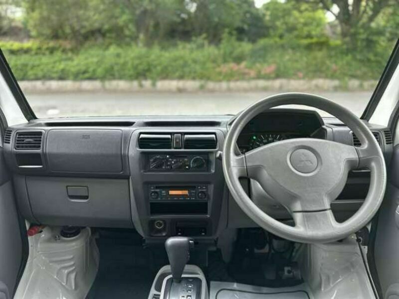 MINICAB VAN
