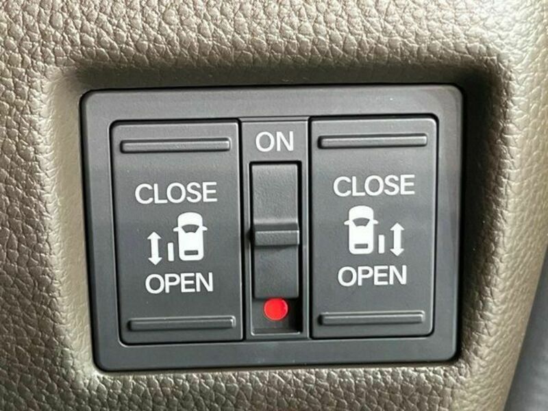 N BOX