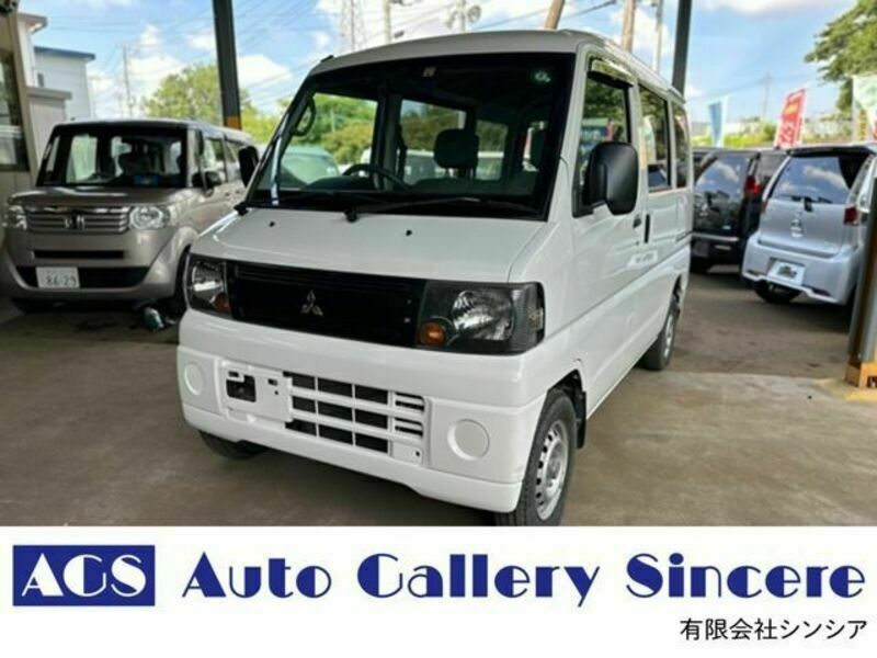MITSUBISHI MINICAB VAN