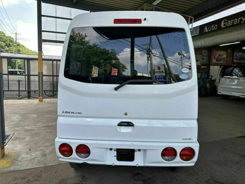 MINICAB VAN