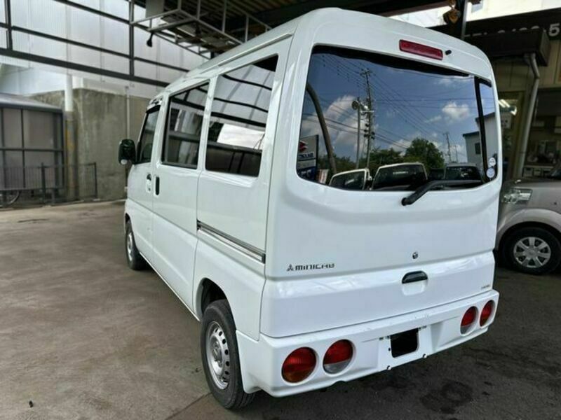 MINICAB VAN