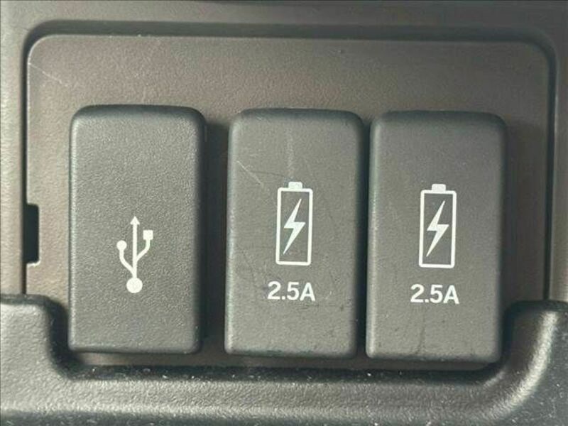N BOX