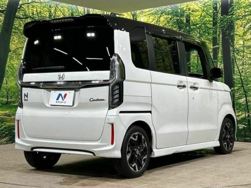 N BOX CUSTOM