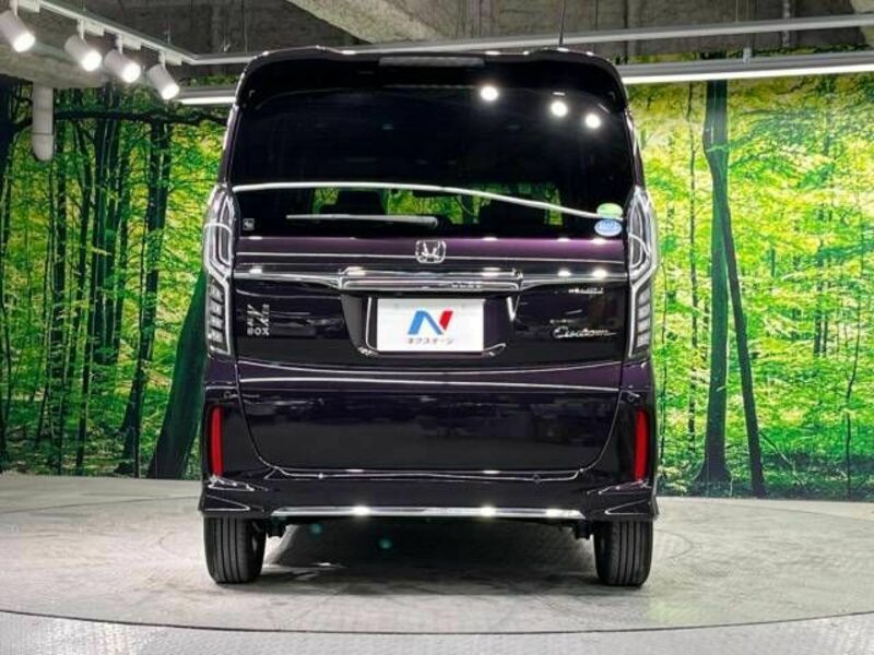 N BOX CUSTOM