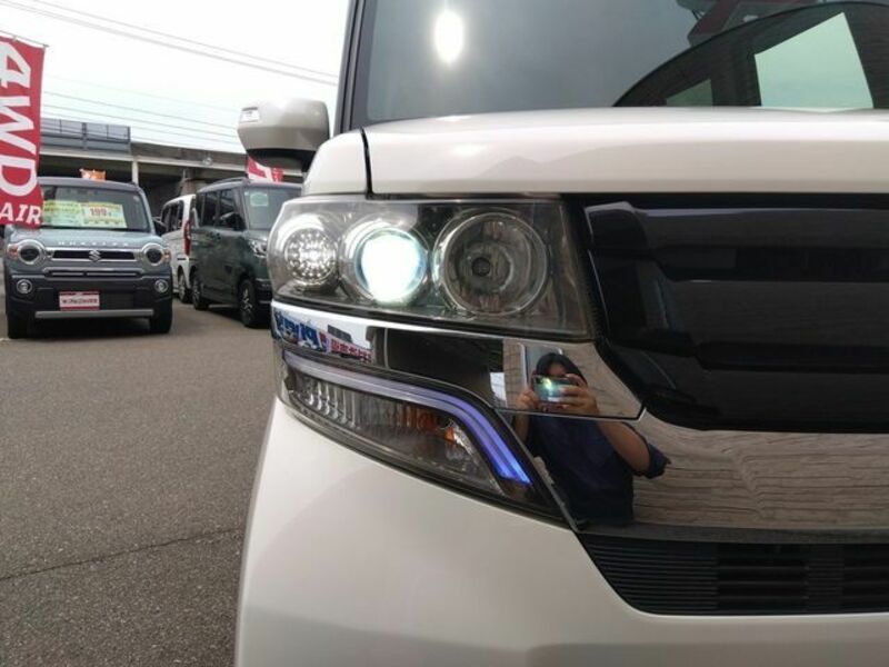 N BOX CUSTOM