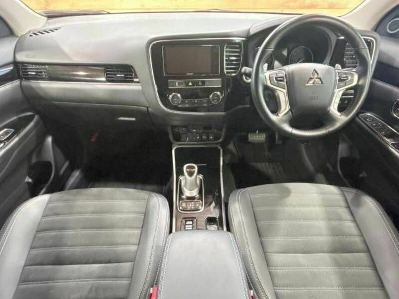 OUTLANDER PHEV