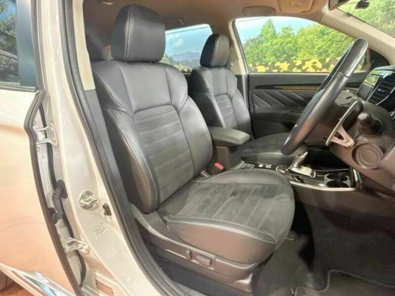 OUTLANDER PHEV