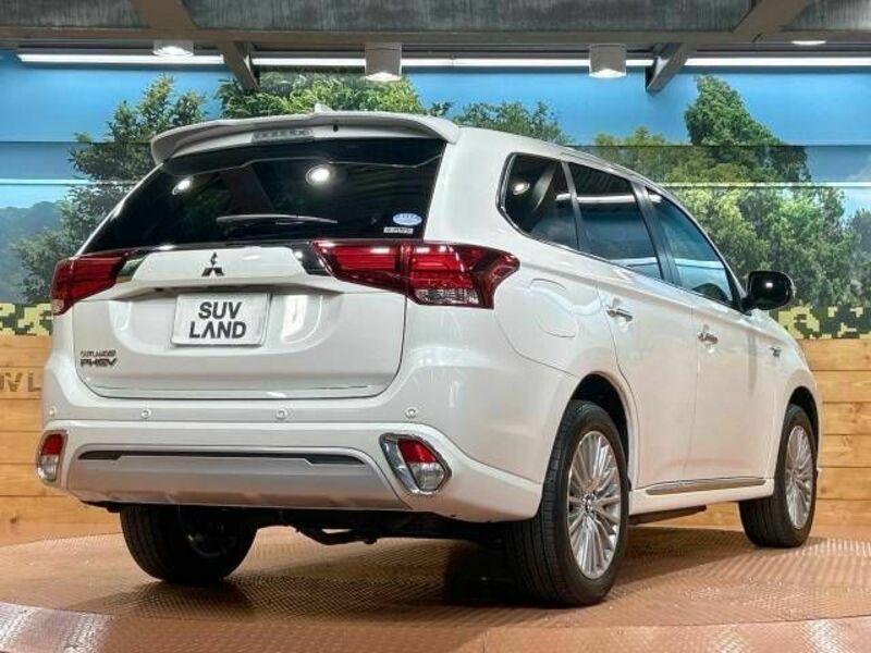 OUTLANDER PHEV