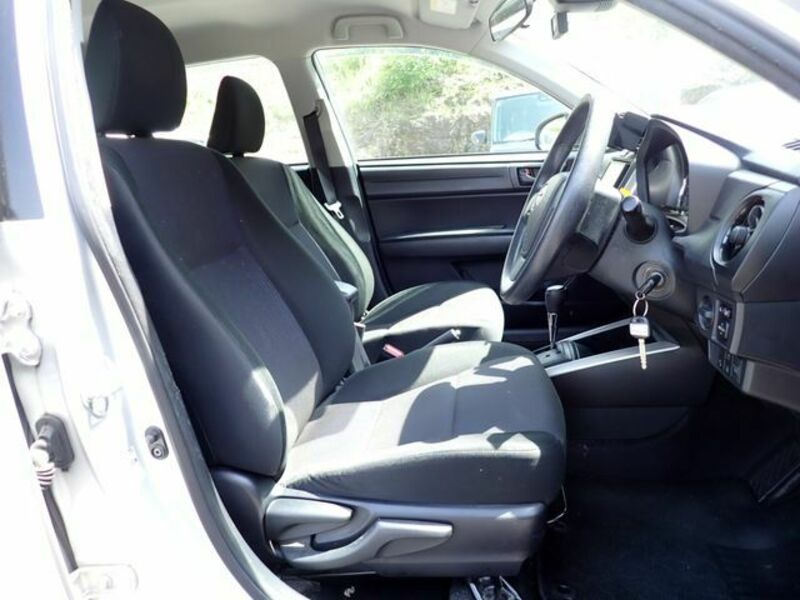 COROLLA FIELDER