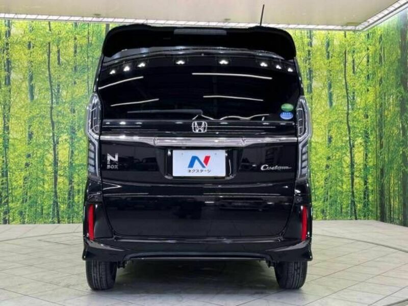 N BOX CUSTOM